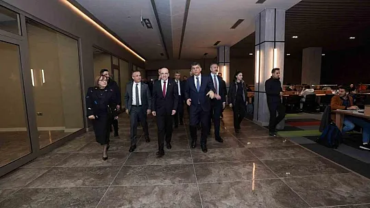 Şimşek, D.T. Şehitkamil Sahnesi'ni inceledi