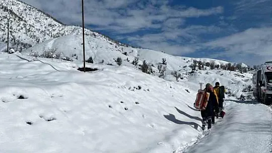 Solunum sıkıntısı çeken çocuk helikopterle hastaneye ulaştırıldı