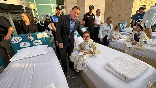 Siirt Emniyetinden 250 Çocuk İçin Sünnet Şöleni: Renkli ve Samimi Görüntüler Ortaya Çıktı