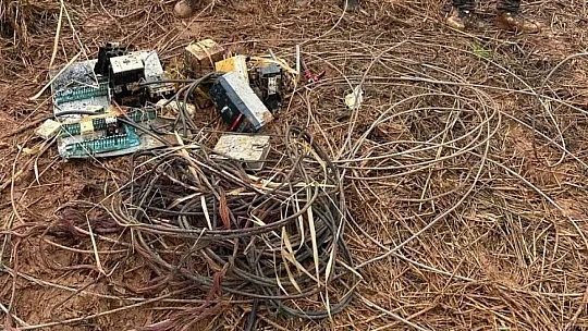 Trafodan elektrik kablolarını çalan 3 şahıs suçüstü yakalandı