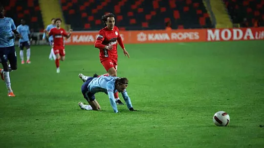 Trendyol Süper Lig: Gaziantep FK: 2 - Adana Demirspor: 2 (Maç Sonucu)
