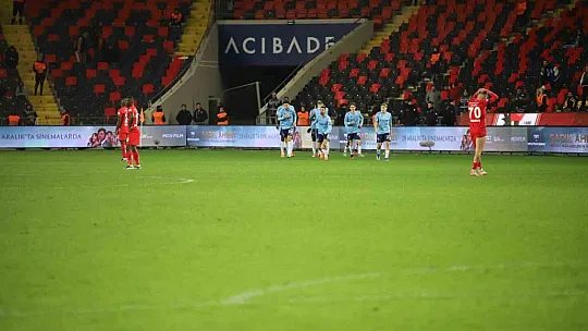 Trendyol Süper Lig: Gaziantep FK: 2 - Adana Demirspor: 2 (Maç Sonucu)