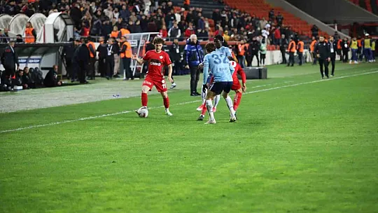 Trendyol Süper Lig: Gaziantep FK: 2 - Adana Demirspor: 2 (Maç Sonucu)