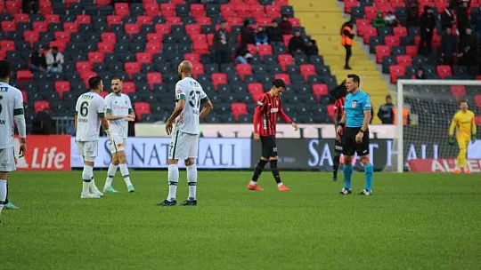 Trendyol Süper Lig: Gaziantep FK: 0 - Konyaspor: 0 (Maç devam ediyor)
