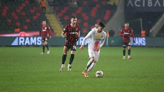 Trendyol Süper Lig: Gaziantep FK: 0 - Kayserispor: 1 (İlk yarı)