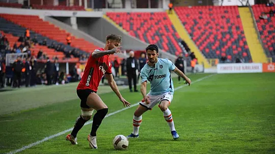 Trendyol Süper Lig: Gaziantep FK: 0 - Başakşehir: 0 (Maç devam ediyor)