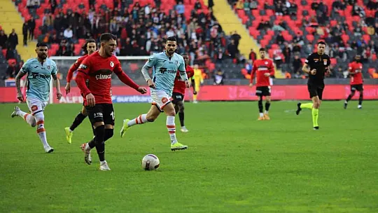 Trendyol Süper Lig: Gaziantep FK: 0 - Başakşehir: 2 (Maç sonucu)