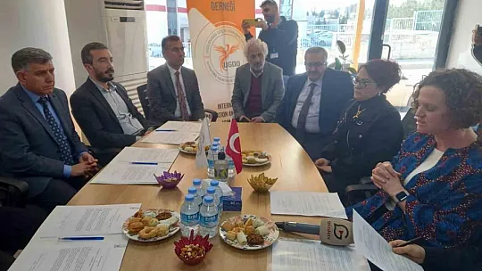 Uluslararası Göç ve Dayanışma Derneği'nin Adıyaman Şubesi açıldı
