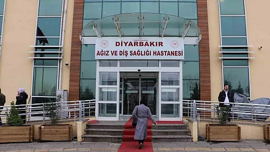 Uzmanı implant tedavisi sonrası yapılması gerekenleri anlattı