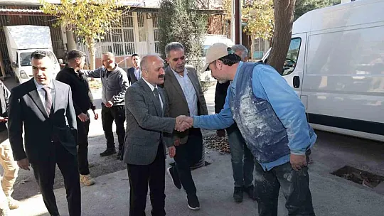Vali Varol, mobilyacılar ve marangoz esnafıyla bir araya geldi