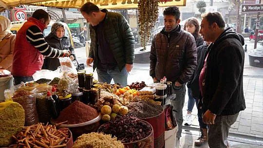 Vatandaşlar şifayı aktarda arıyor