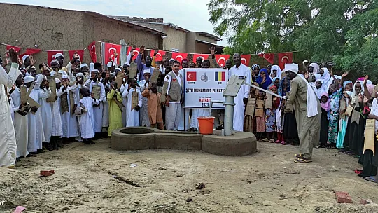 Siirtli Yardımsever Afrikalılara Umut Oluyor!