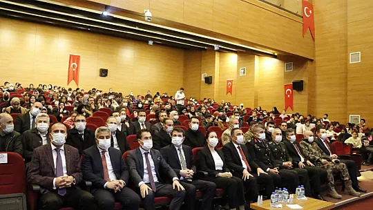 İstiklal Marşı'nın Kabulü Ve Mehmet Akif Ersoy'u Anma Günü Çeşitli Etkinliklerle Kutlandı