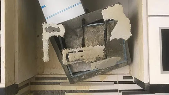 Siirt'te Evde Düdüklü Tencere Bomba Gibi Patladı: 1 Yaralı