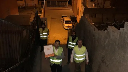 Siirt Beyazay Derneği'nden 500 Aileye Gıda Kolisi Desteği