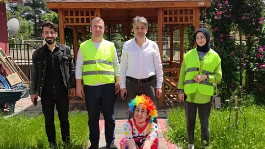 Siirt'te 11 Rehabilitasyon Merkezi Özel Bireylere Unutulmaz Gün Yaşattı!