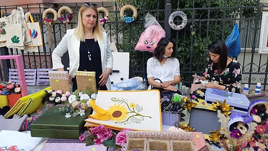 Siirt'te Özel Bireylerin Yıl Boyunca Hazırladığı Birbirinden Güzel Ürünler Sergilendi!