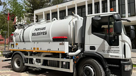 Çevre, Şehircilik ve İklim Bakanlığınca Pervari'ye Vidanjör Hibe Edildi