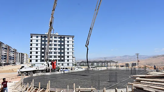 Siirt'te Cami ve Kuran Kursu Temel Atma Töreni Düzenlendi