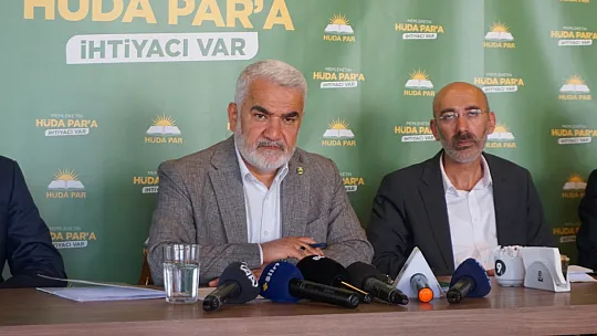 HÜDA PAR Genel Başkanı Yapıcıoğlu Siirt'te Temaslarına Devam Ediyor! Basın Mensuplarıyla Bir Araya Geldi