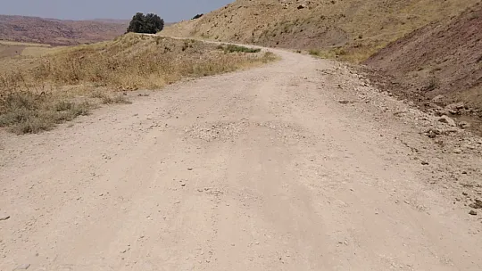 Siirt İl Merkezine Bağlı Sarıtepe Köy Halkı Yol İstiyor!
