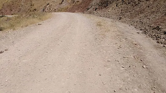 Siirt İl Merkezine Bağlı Sarıtepe Köy Halkı Yol İstiyor!