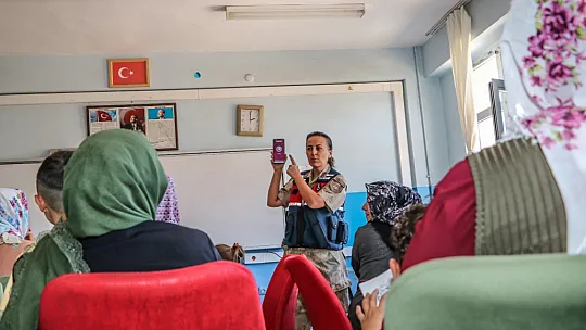 Siirt'te jandarma KADES'i tanıttı