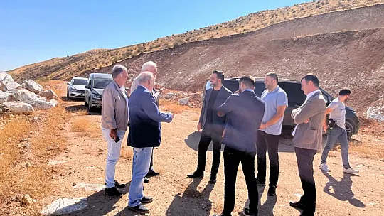 AK Parti Siirt İl Başkanı Olğaç, Yol Çalışmalarını Yerinde İnceledi