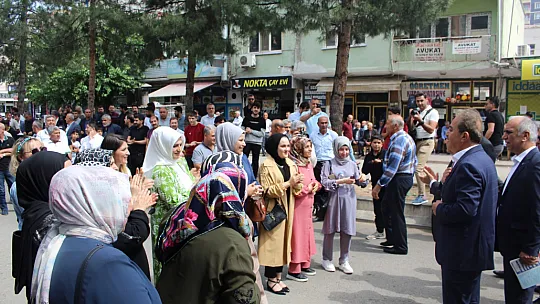 AK Parti'nin Kurtalan Mitingine Yoğun İlgi