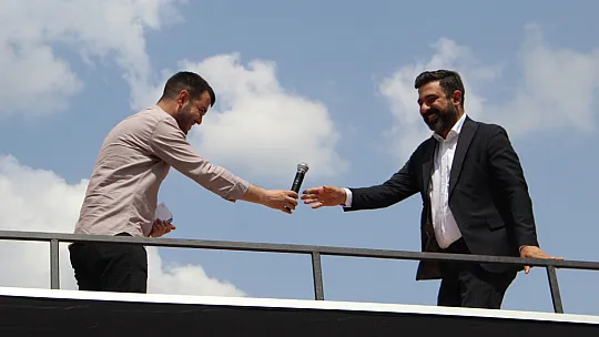AK Parti'nin Kurtalan Mitingine Yoğun İlgi