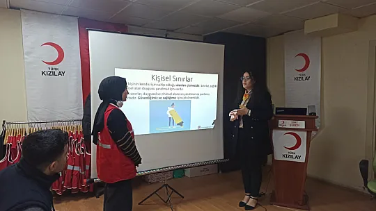 Türk Kızılayı Siirt'te 5 Bin Aileye Yardım Yaptı