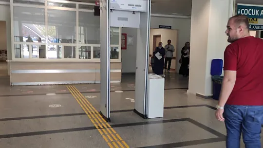 Siirt Eğitim ve Araştırma Hastanesi'ne Silahlı Girişleri Önlemek İçin 'X-Ray' Cihazı Kuruldu