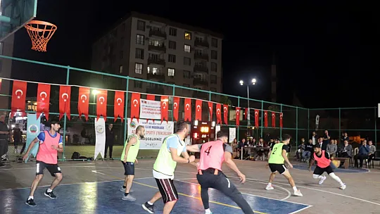 Siirt'te Basketbol Şöleni Final Maçları İle Tamamlandı! İşte Kazanan Takımlar...
