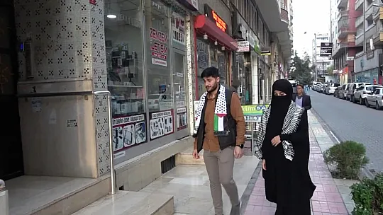 Siirt'te yeni evli çiftten Gazze için örnek davranış! Düğün yapmayıp düğün masraflarını Gazze'ye bağışladılar
