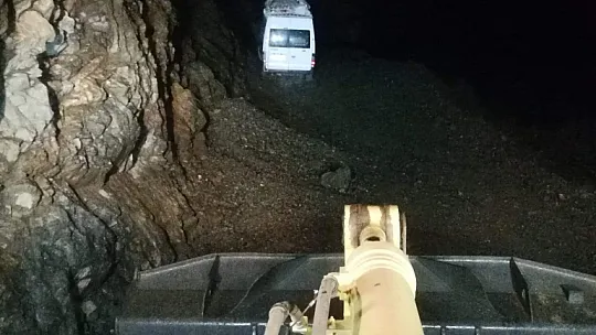 Siirt'te heyelan meydana geldi! 12 kişi ekiplerin çalışmasıyla kurtarıldı