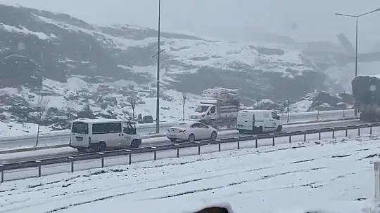 Siirt Girişi Trafiğe Kapandı!