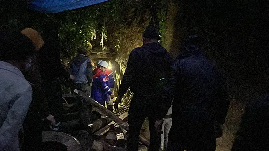 Kaçak maden ocağında göçük: 2 işçi mahsur kaldı