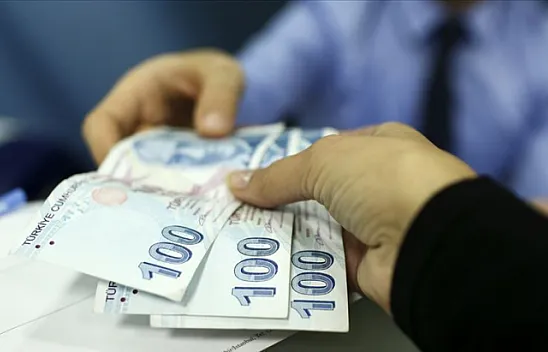 Pervari Belediyesi ile Öz-Er Tekstil Fabrikası'ndan Lise Öğrencilerine Burs Desteği