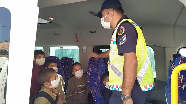 Siirt'te Okul Servis Şoförlerine 3 bin 964 TL Para Cezası Kesildi