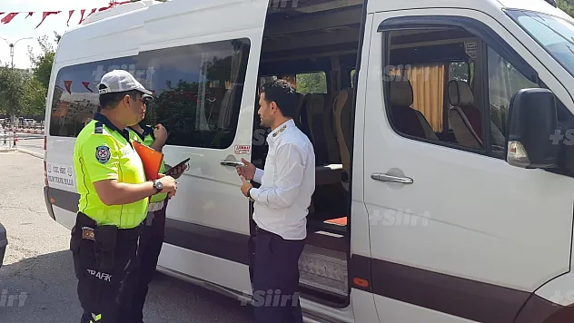 Öğrencilerin güvenliği için okul servis araçları denetlendi
