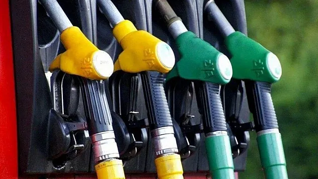 Akaryakıta zam geldi! Siirt'te benzin kaç lira oldu? Motorin ve LPG'in litresi kaç TL'den satılıyor? İşte güncel fiyatlar