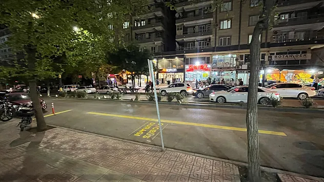 Artı Siirt'in Haberinin Ardından Belediye Harekete Geçti: Yolcu Duraklarında Çizgi Çalışması Başlatıldı
