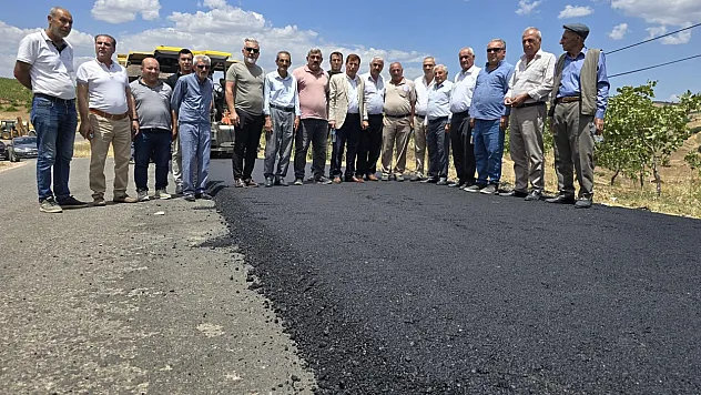 Atabağı-Bölüktepe Yolu 30 Yıl Sonra İlk Kez Sıcak Asfaltla Kaplandı