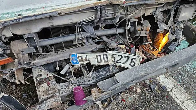 Batman'da kazada sıkışan sürücü itfaiye ekiplerince kurtarıldı