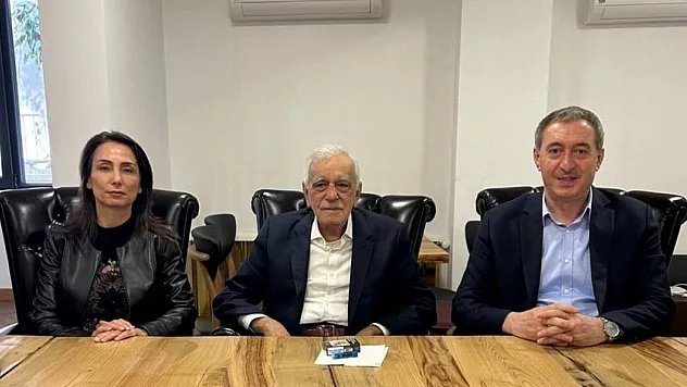 DEM Parti'den Ahmet Türk'ün Sağlık Durumu Hakkında Açıklama: Radyoterapiye Başladı