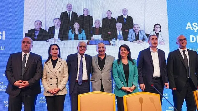 DEM Parti heyeti, Abdullah Öcalan ile görüşmek üzere yola çıktı