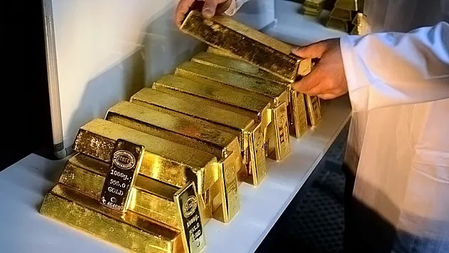 Dev Yatırım Bankasından Altın İçin Çarpıcı Tahmin: 2024 Sonunda 3.700 Dolar
