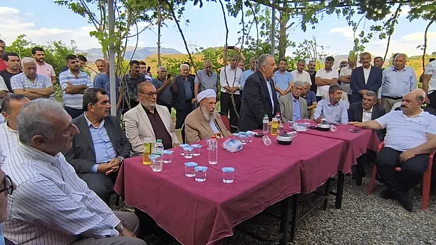 Din Alimleri ve Kanaat Önderleri Aracılık Etti: Siirt Baykan'da Kösem, Zongür ve Kaymaz Aileleri Arasında Barış Sağlandı