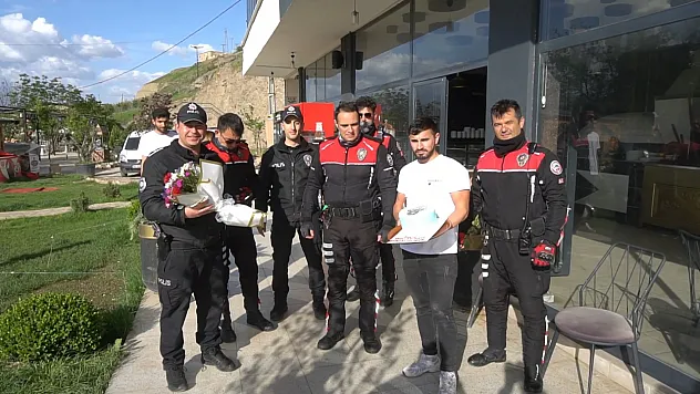 İhbar üzerine olay yerine giden polis ekibine sürpriz karşılama