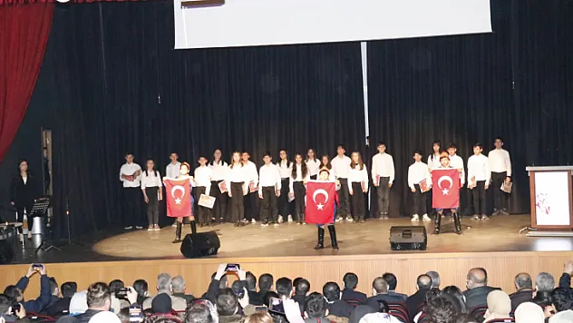 İstiklal Marşı'nın Kabulü Ve Mehmet Akif Ersoy'u Anma Günü Çeşitli Etkinliklerle Kutlandı